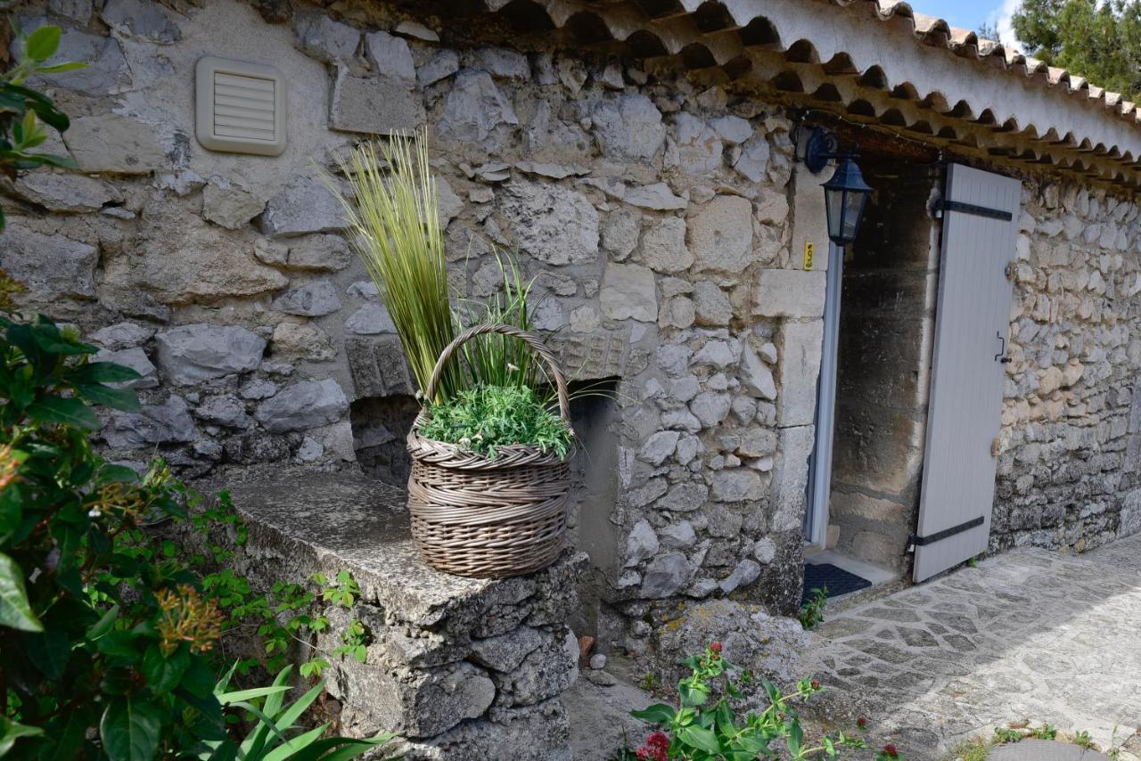 Aparthotel Domaine Du Mas Foucray Les Baux-de-Provence Exterior foto