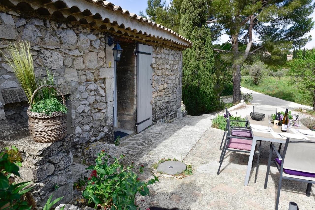 Aparthotel Domaine Du Mas Foucray Les Baux-de-Provence Exterior foto