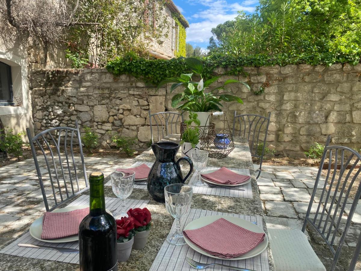 Aparthotel Domaine Du Mas Foucray Les Baux-de-Provence Exterior foto